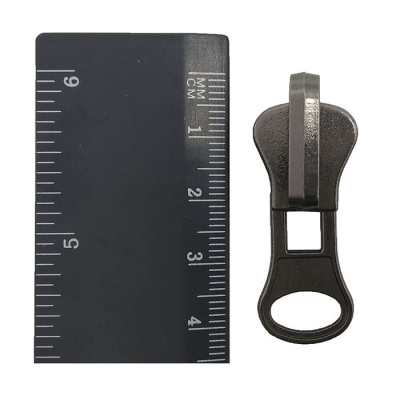 Бегунок для трактора Т8, перекидной галант. LOGO цв. Черный Никель (уп.500 шт.)1