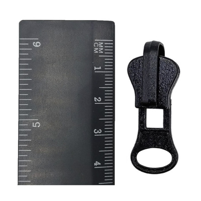 Бегунок для трактора Т8, перекидной галант. LOGO №322 Черный (уп.1000 шт.)1