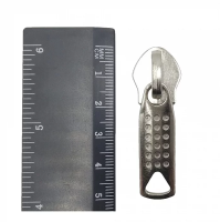 Бегунок для витой Т10, галант., 18 точек, никель, (уп.500 шт.)