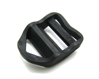Пряжка трехщелевая (крыло) WH-25 мм цв Черный (уп.10шт)1