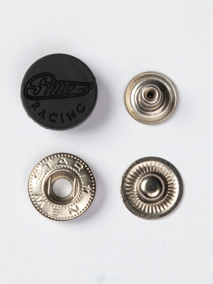  Пластиковая крышка 17 мм с лого STREET RACER (1 часть кнопки) №61/15мм цв.Чёрный (уп 720шт)  ТриКатушки