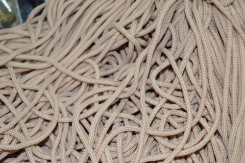  Шнур полиэфир, 1с-36, 4.5мм, цв.68 св.бежевый(уп.200м)  ТриКатушки