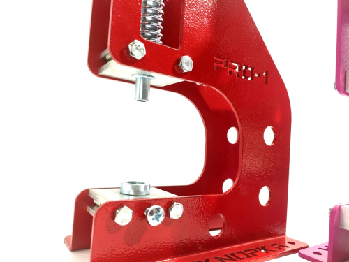  Пресс PRO-1 для установки фурнитуры универсальный цв.КРАСНЫЙ "PROKNOPKA"  ТриКатушки