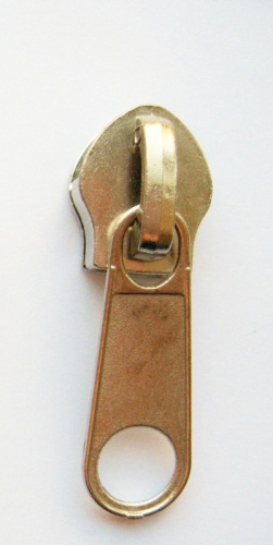  Бегунок для витой Т8, галант., никель, (уп.500 шт.)  ТриКатушки