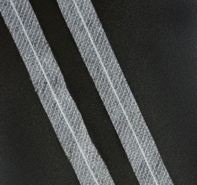 Лента нитепрошивная клеевая по косой со строчкой 10мм цв.белый (рул.100 м.)-1