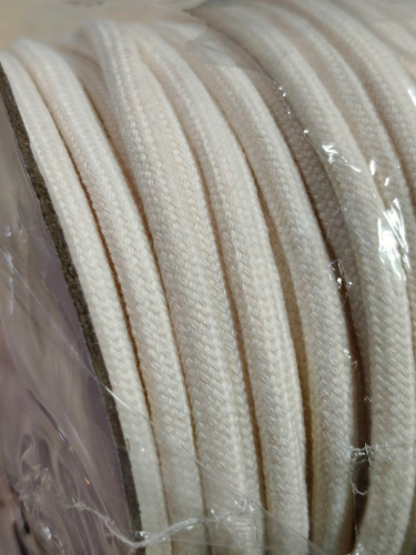  Шнур 6209-1140 круглый с наполнителем 5мм 100%ПЭ 5,0г/м (уп.100 м) цв.104 ванильный  ТриКатушки