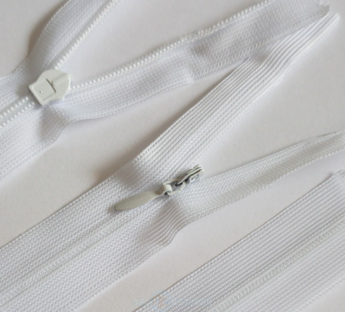  Молния потайная Т3 30 см №322 Белый ( уп.100 шт.)  ТриКатушки