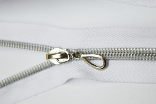  Молния спиральная(Витая) Т7 декор 80 см №101 белое-серебро, ( уп.50 шт.)  ТриКатушки