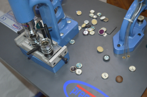  Оборудование для обтяжки пуговиц на прокол PRESMAK DKP 4131  ТриКатушки