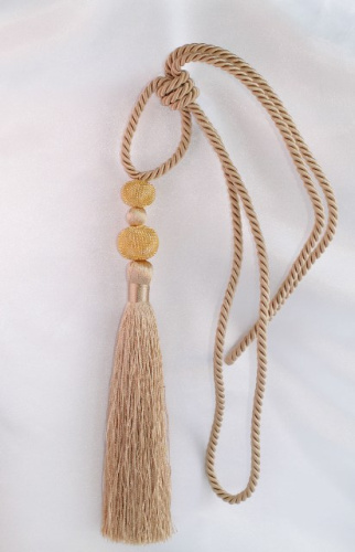  DB-02433-Gold кисть шторная цв.золото ( высота от основания 26см,со шнуром 64 см )  ТриКатушки