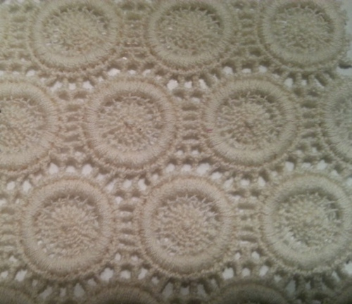  Кружево 5018 цв.501 бежевый  ТриКатушки