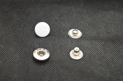  Кнопка 15мм Альфа сталь цв. 101/белый (уп. 20 шт) ProKnopka  ТриКатушки