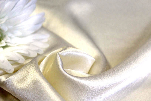  Ткань 2000 Крепсатин, ш.150см., №401 слоновая кость  ТриКатушки