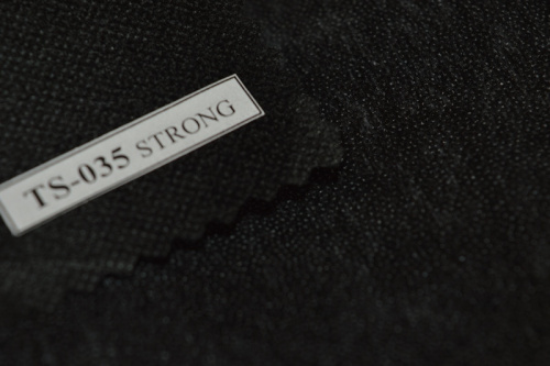  Флизелин "Strong" 35 г/м, TS-035 точечный (ш.90см рул.100м.), цв.черный  ТриКатушки