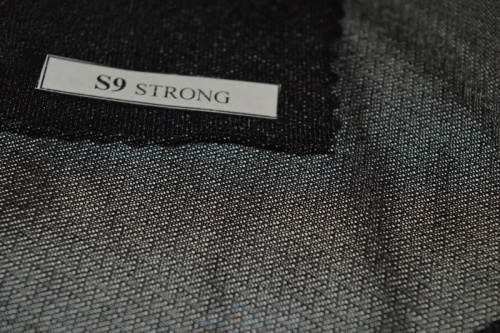  Дублерин трикотажный стрейч S-9 шир.150; пл.60 г/м2 цв.черный (уп.10 м)  ТриКатушки