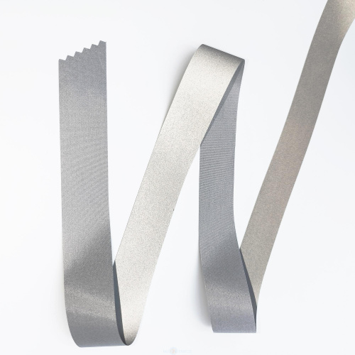  Лента светоотражающая 25 мм, 1302 нейлон (15 cpl), 100 м  ТриКатушки