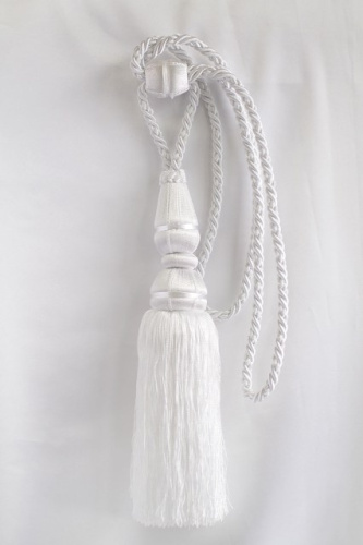  СА-9573-А1- кисть шторная цв.белый ( высота от основания 28см, со шнуром 66см )  ТриКатушки