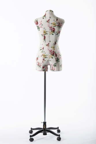  Портновский манекен Monica, Женский, р.40, цв. Цветы, на подставке "Милан"  ТриКатушки