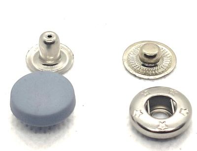  Кнопка с пластиковой крышкой 15 мм (уп. 20 шт)цв.523 Серый ProKnopka  ТриКатушки