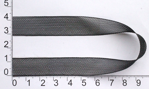  Каркасная сетка с крупными ячейками ширина 12 мм (рулон 50 ярдов = 45,7 метров) черная  ТриКатушки