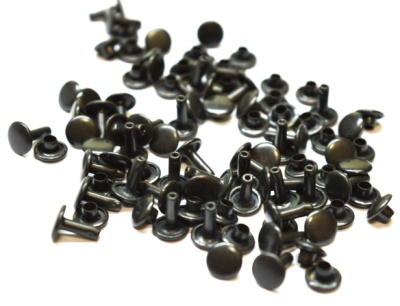 Розн.уп. Хольнитены двухсторонние 6*6  мм. цв. Оксид (упак.100 шт.)