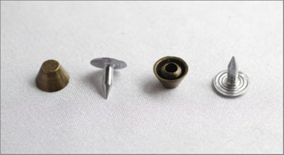  109-F антик Хольнитены декоративные "металл" d=8мм (упаковка 500 штук)  ТриКатушки