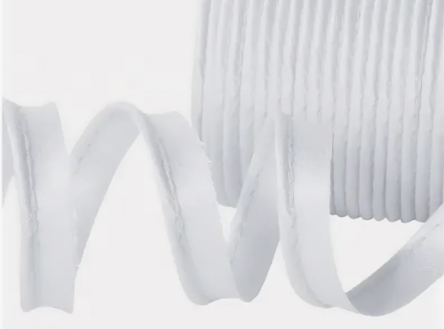  Кант атласный 12мм  72 ярд.цв.101 белый  ТриКатушки