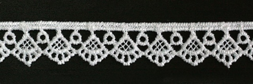  1061 белый Кружево вязанное 17мм (упаковка 15 ярдов = 13,7 метра)  ТриКатушки