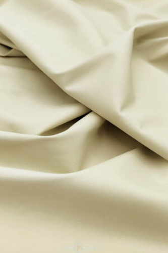  Искусственная кожа 8000, №002 кремовый  ТриКатушки