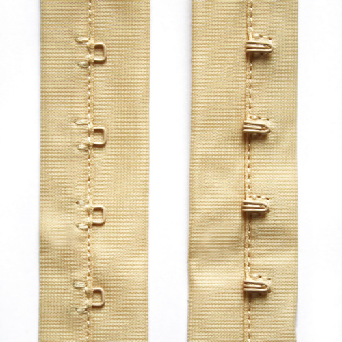  Крючки на ленте 1 ряд ширина 28мм бежевый (упаковка 50ярдов = 45,7метров)  ТриКатушки