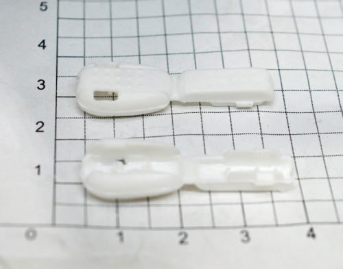  Концевик для шнура (Крокодильчик) №2 цв. Белый (уп.50/500 шт)  ТриКатушки