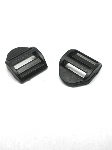  Пряжка трехщелевая (крыло) U-25 мм цв Черный (уп.10/100/1000шт)  ТриКатушки