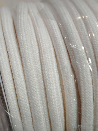  Шнур 6209-1140 круглый с наполнителем 5мм 100%ПЭ 5,0г/м (уп.100 м) цв.104 ванильный  ТриКатушки