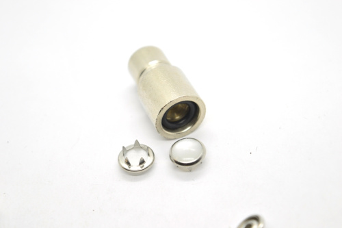  Подставка для рубашечных кнопок с жемчугом/стразой 9,5мм PROKNOPKA  ТриКатушки