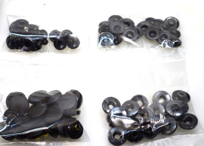  Кнопка с пластиковой крышкой 17 мм (уп. 20 шт) цв. Черный ProKnopka  ТриКатушки