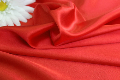  Ткань 2001 Атлас Стрейч, №107 алый  ТриКатушки